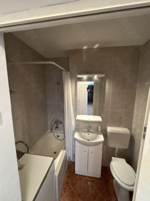 Vând apartament 2 camere semidecomandat   Ultracentral, etaj 4 4, complet renovat - imagine 7