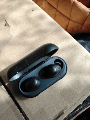 Vand casti wireless Sony