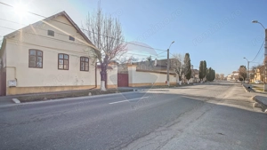 Casă de vânzare în centrul localității Prejmer, teren 5.055 mp!