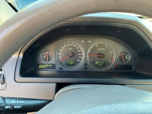 Volvo XC90 2009   SUV Spațios și Confortabil - imagine 8