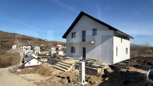 Vila spatioasa cu 3 dormitoare, 515 mp teren, cartierul Rasaritului, Sancrai - imagine 4