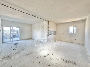 Penthouse cu 3 camere, dressing si terase de 50 mp la intrare in Giroc