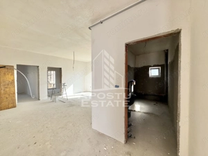 Apartament 3 camere, dressing si gradina proprie la intrare in Giroc - imagine 5