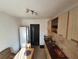 Proprietar Etaj 3 Apartament 2 camere,centrala proprie, mobilat utilat - imagine 2