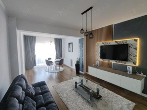 Vând apartament 2 camere Mihai Viteazul 