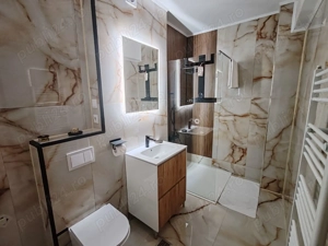 Vând apartament 2 camere Mihai Viteazul 