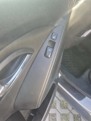 Hyundai IX35 2.0 D - imagine 6