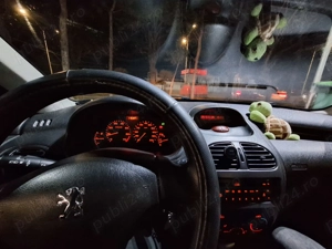 De vanzare PEUGEOT 206 1.4 75 CP benzina - imagine 9