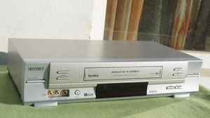  Video recorder VHS Toshiba V752 stereo Hi-Fi 