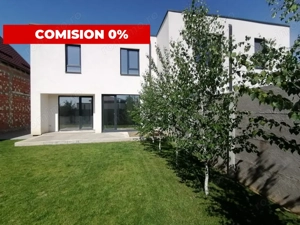 De vânzare Duplex alipit parțial, asfalt, toate utilitățile