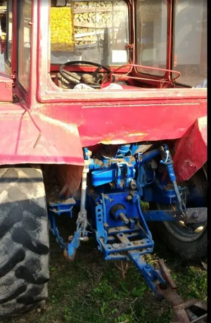 Tractor U 445 cu 2 manete si 5 utilaje - imagine 4