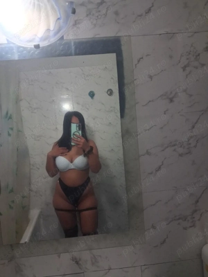 Poze reale 100% ! Brunetă minionă , Melli ! CONFIRMARE APEL