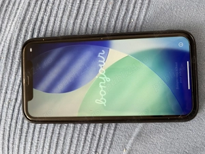 Vând iPhone 11   64 GB 