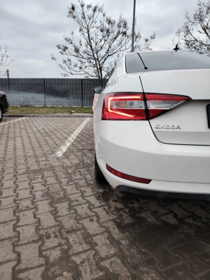 Skoda superb  - imagine 6