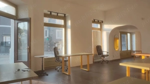 Închiriez spațiu  80mp central vis a vis de muzeu 800E luna - imagine 5