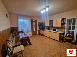 Casa de vanzare 4 camere  (+4 semifinisate ),12 arii teren, Unirii, Mures - imagine 4
