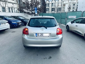 Toyota Auris 1.4Benzina  A C Geamuri+Oglinzi Electrice - imagine 9