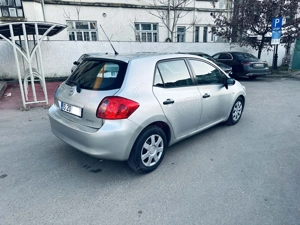 Toyota Auris 1.4Benzina  A C Geamuri+Oglinzi Electrice - imagine 2