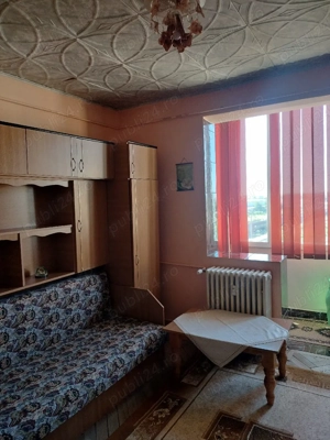 vând apartament - imagine 3