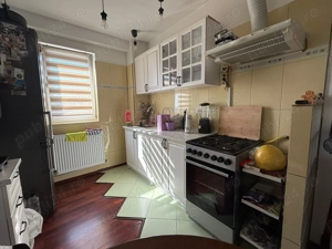 Apartament 2 camere de vânzare   Zona Democrației   Lupeni - Ploiești - imagine 3