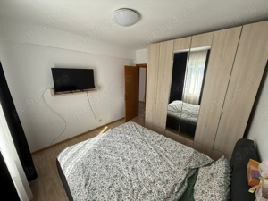 Apartament 2 camere de vânzare   Zona Democrației   Lupeni - Ploiești - imagine 2