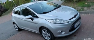 Vând Ford Fiesta 2012
