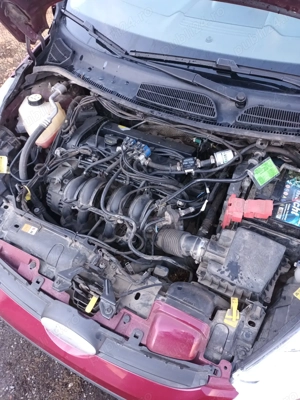 Vând Ford Fiesta an 2009,inmatriculat,1.2 benzina cu gpl - imagine 5