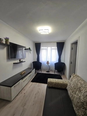 3 camere, Liceul Decebal, renovat.