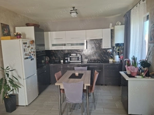 casa de vanzare - imagine 4