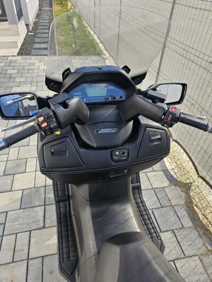 suzuki burgman 650 - imagine 3