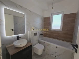 Vila individuala- 450mp teren- 4 camere- beci- Geamuri tripan - imagine 8