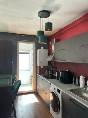 Apartament 2 camere, 50 mp, complet mobilat, 2 balcoane închise (17 mp), 2 parcări incluse - imagine 9