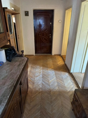 Apartament 3 camere in vila pe strada Praga - imagine 6