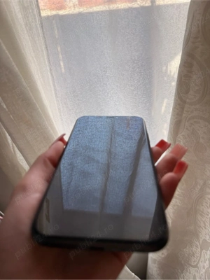 Vand doua iphone-uri pentru piese  - imagine 3