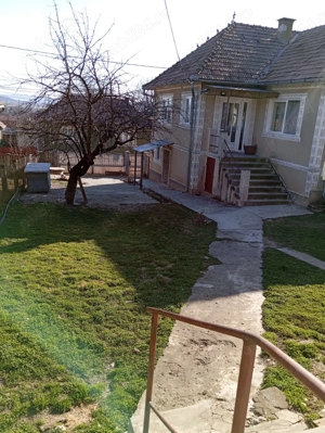 Casa individuala de vanzare, 3100 mp teren, loc. Cuzdrioara - imagine 3