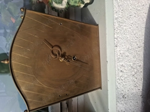 Ceasuri noi si vechi 