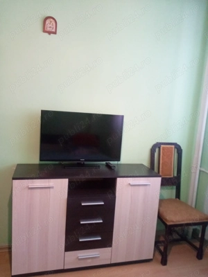 Camera  in  apartament  de  trei camere - imagine 2