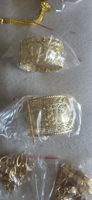 diferite lanturi brățări placate cu aur