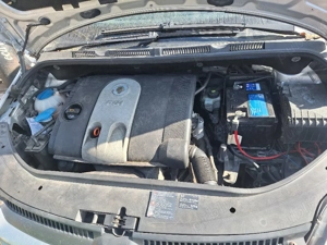 dezmembram vw golf 5 plus 1.6 fsi cutie manuala 6+1cod hew  - imagine 2