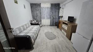 Garsoniera de vanzare in Onesti, etaj 2.