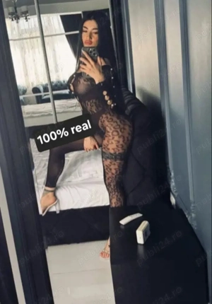 Bruneta dulce . Poze din locație!!!!!! 