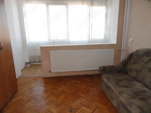 Apartament 2 camere decomandat, etaj intermediar, zona Romanilor, centrala pe gaz - imagine 4