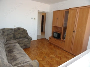 Apartament 2 camere decomandat, etaj intermediar, zona Romanilor, centrala pe gaz - imagine 3