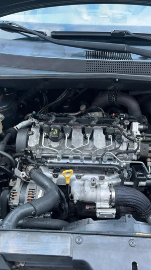 Proprietar,vând Hyundai Tucson 1.9 crdi 140cp,tracțiune față  - imagine 3
