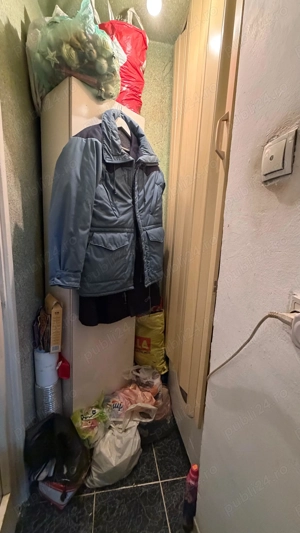 Central - Piata 700. Bloc de Caramida. Decomandat, Et 2. Posibilitate Centrala. Asteptam OFERTE! - imagine 9