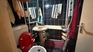 Central - Piata 700. Bloc de Caramida. Decomandat, Et 2. Posibilitate Centrala. Asteptam OFERTE! - imagine 8