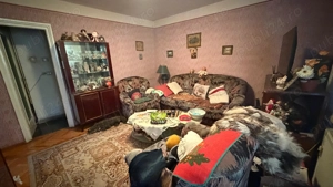 Central - Piata 700. Bloc de Caramida. Decomandat, Et 2. Posibilitate Centrala. Asteptam OFERTE! - imagine 7