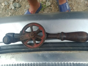 De vânzare unelte vechi 