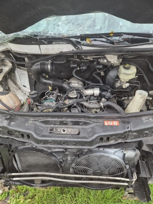 vand mercedes sprinter avariat - imagine 3