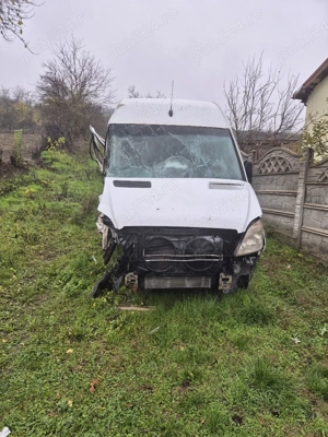 vand mercedes sprinter avariat - imagine 7